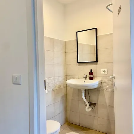 Apartman Monolocale 2 *